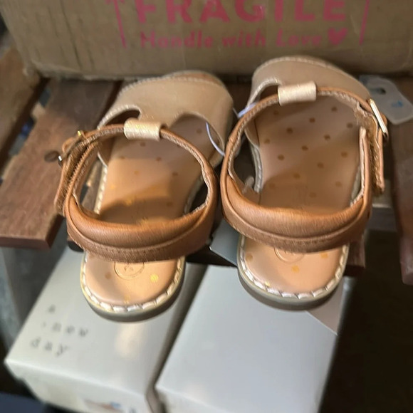 Cat and Jack size 7 toddler/baby sandals. New with tags - Picture 3 of 7